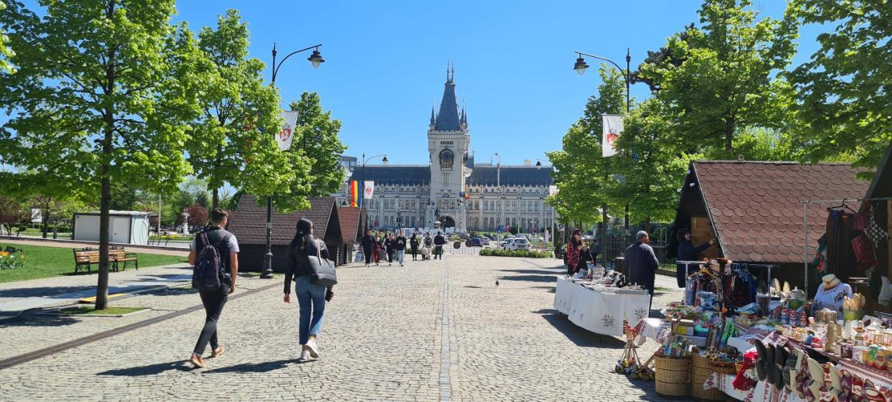 Genesis - Iasi City Center Extérieur photo